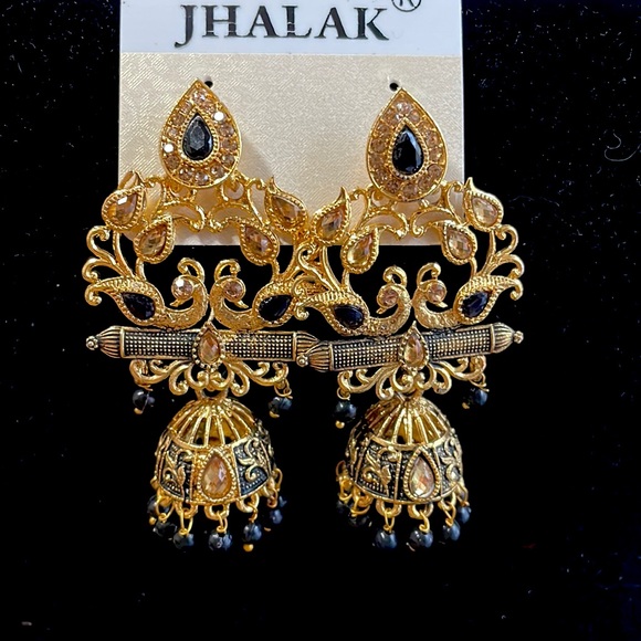 Jhalak beautiful earrings - Picture 1 of 3